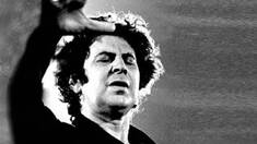 Ένα μικρό αφιέρωμα στη μνήμη ενός τεράστιου Έλληνα και Παγκόσμιου Πολίτη, είναι κάτι που το οφείλουμε όλοι ως Έλληνες!!!