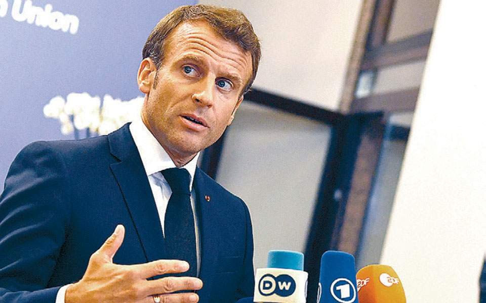ΑΡΑΓΕ, ΠΟΙΟΣ ΕΙΝΑΙ Ο ΜΕΓΑΛΥΤΕΡΟΣ ΚΙΝΔΥΝΟΣ; Ο ΘΑΝΑΤΗΦΟΡΟΣ ΚΟΡΟΝΟΙΟΣ, ΤΟ ΠΛΗΓΩΜΕΝΟ ΑΓΡΙΜΙ ΤΗΣ ΤΟΥΡΚΙΑΣ Ή Η ΗΓΕΤΙΔΑ ΓΕΡΜΑΝΙΑ ΤΟΥ 4ΟΥ ΡΑΙΧ ΣΤΟ ΤΙΜΟΝΙ ΤΗΣ Ε.Ε.;